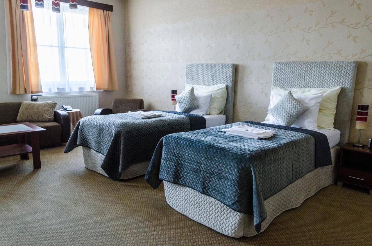 Hotel Rokoko Košice Buitenkant foto